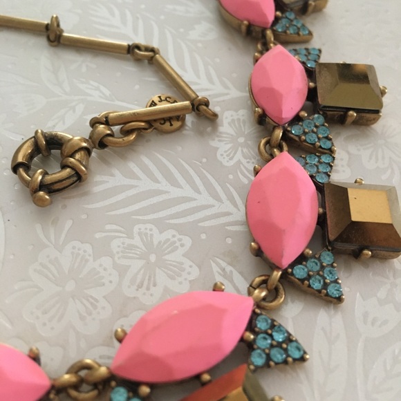 J. Crew Necklace ⭐️HOST PICK⭐️ - Picture 3 of 4